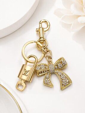 Louis Vuitton Gold Lock 🔑 Authentic LV Padlock + Bag Unbranded Ribbon Charm